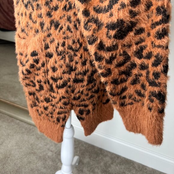 Maurices Medium Cardigan Cheetah Pattern - Picture 5 of 9
